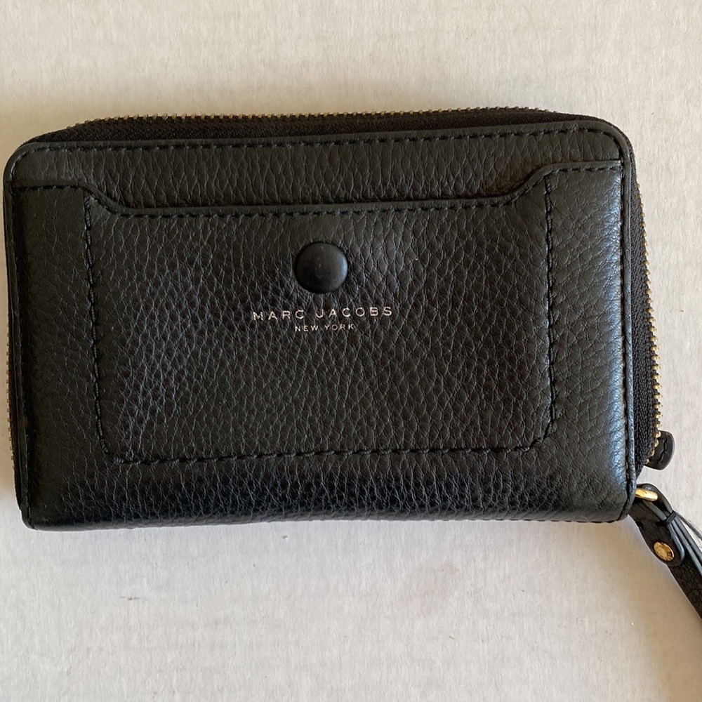 Marc Jacob’s wallet black wristlet